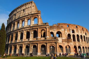 イタリア
